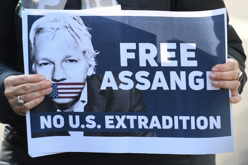 Justicia británica examina petición de extradición de Assange a EEUU