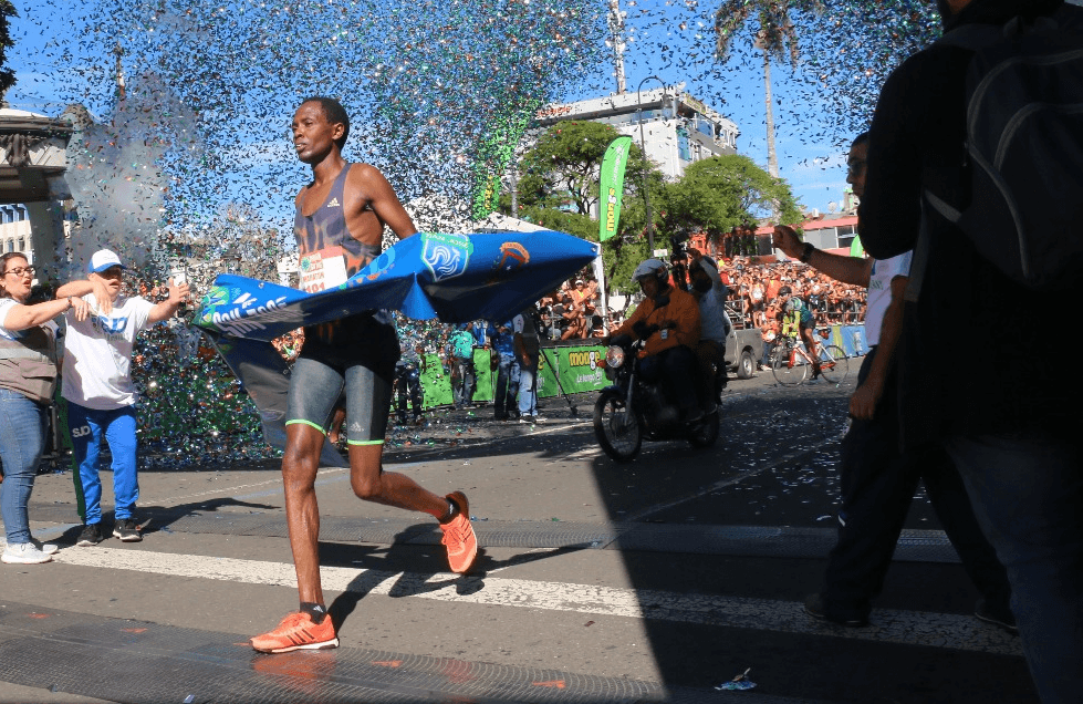 Kenianos hicieron fiesta en la Maratón de San José