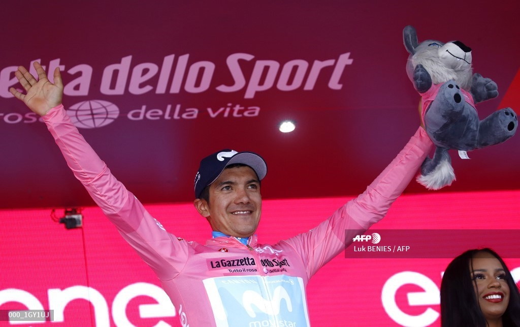 Carapaz tiene “suficiente confianza” para luchar por el Giro