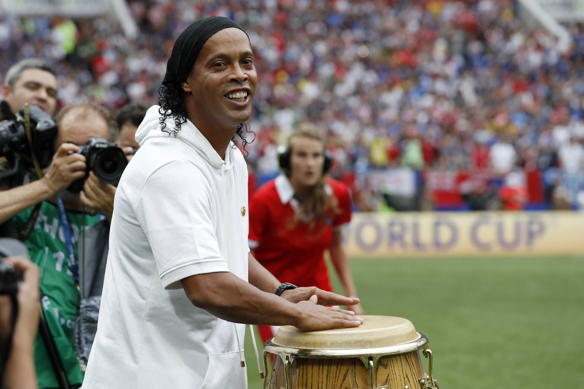 Investigan a Ronaldinho en Paraguay por ingresar al país con pasaporte adulterado