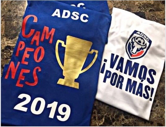 Aparecen camisetas con San Carlos campeón