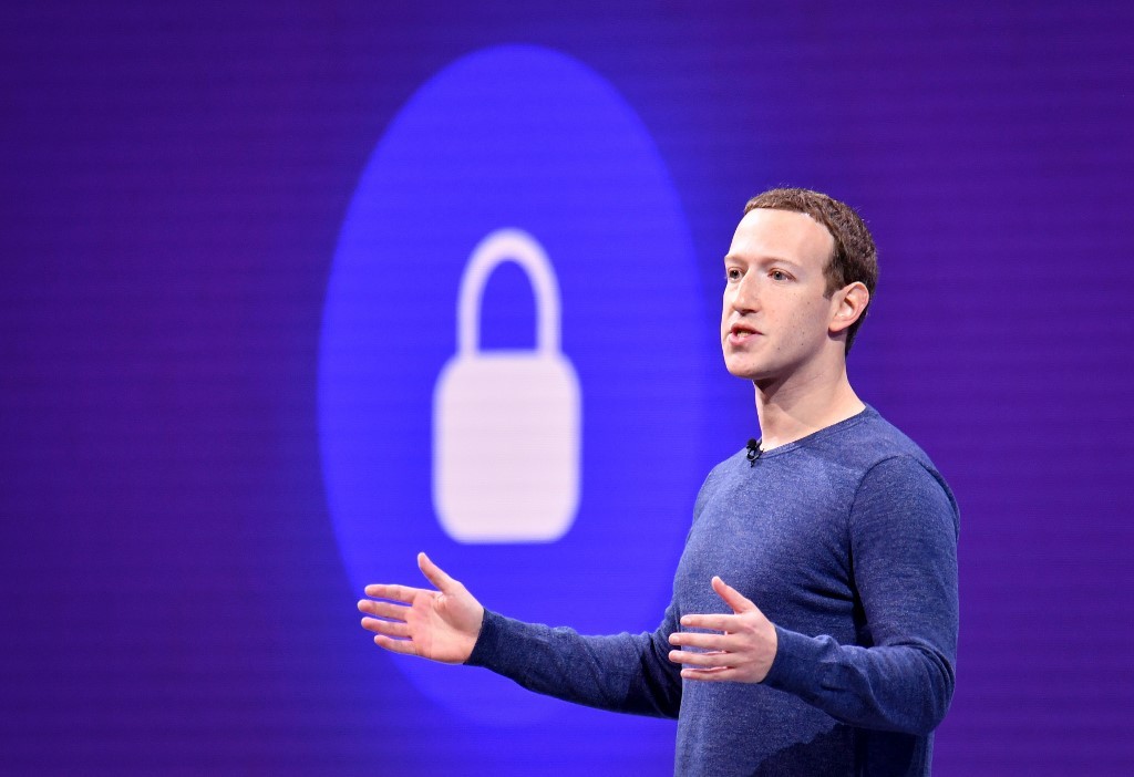 EE.UU. advierte a Facebook contra mal uso de criptomoneda