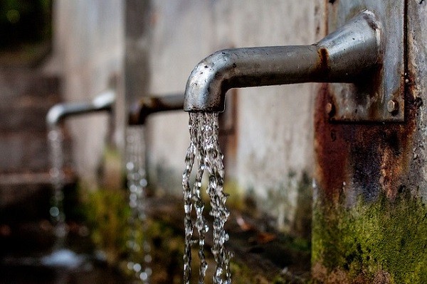 Ante alerta por coronavirus, AyA disminuirá racionamientos de agua en el país
