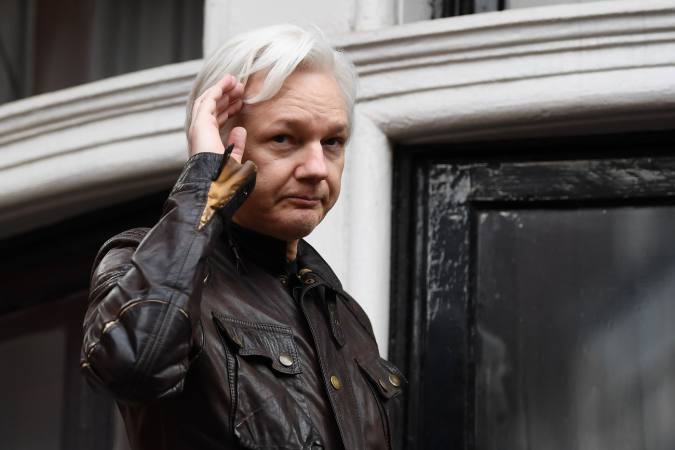 Tribunal sueco rechaza pedido de detención contra Julian Assange