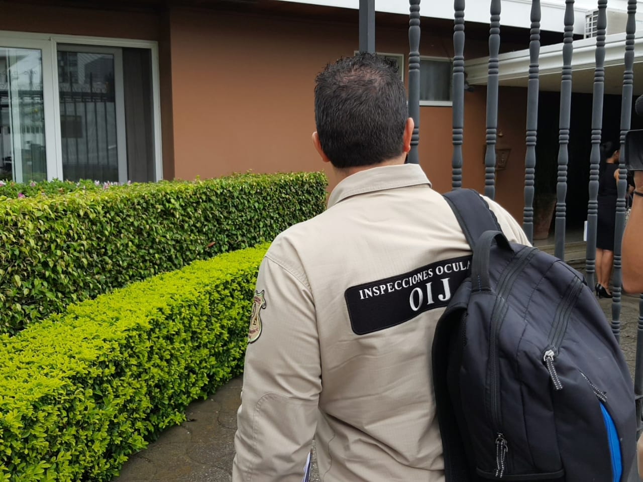 Fiscalía inspecciona casa de Oscar Arias por caso de presuntas agresiones sexuales