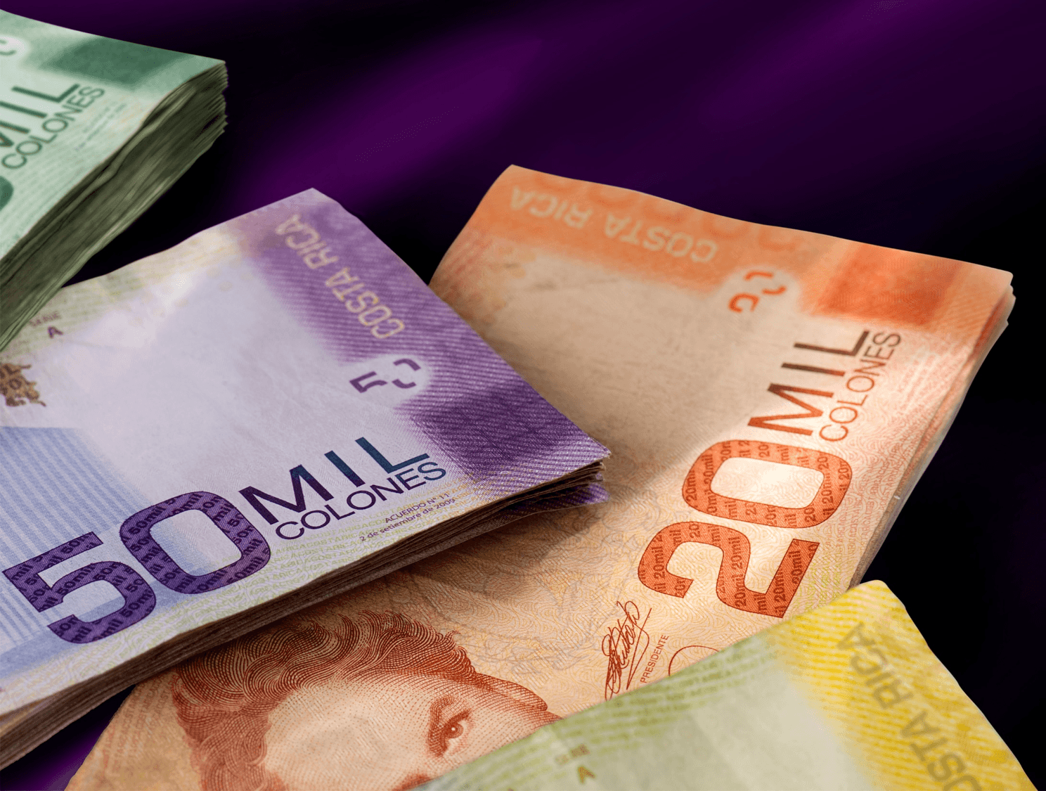 Banco Central amplía plazo para retiro de circulación de billetes de ¢20.000 y ¢50.000 impresos en papel algodón