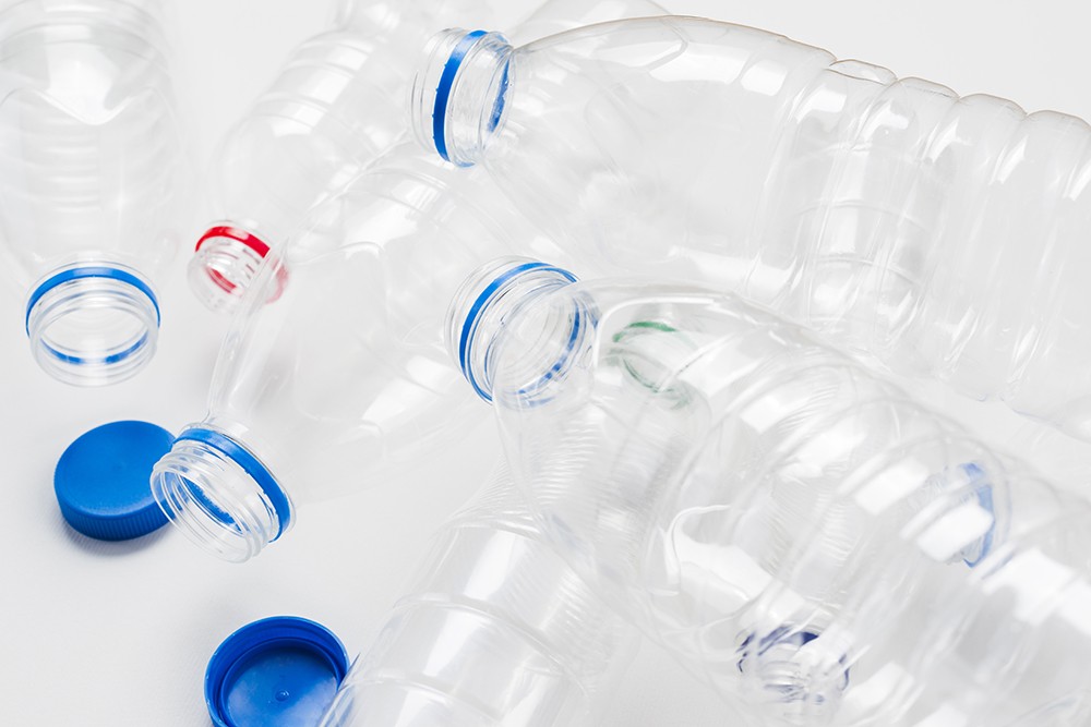 Industrias alimentarias apuestan por “economía circular” para reducir contaminación por plástico
