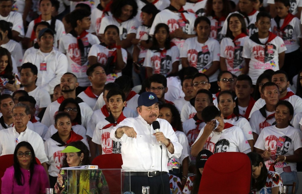 Ortega descarta diálogo con oposición e insiste en elecciones hasta el 2021