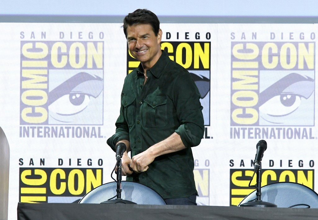 Tom Cruise llega de sorpresa a la Comic-Con a presentar la nueva ‘Top Gun’