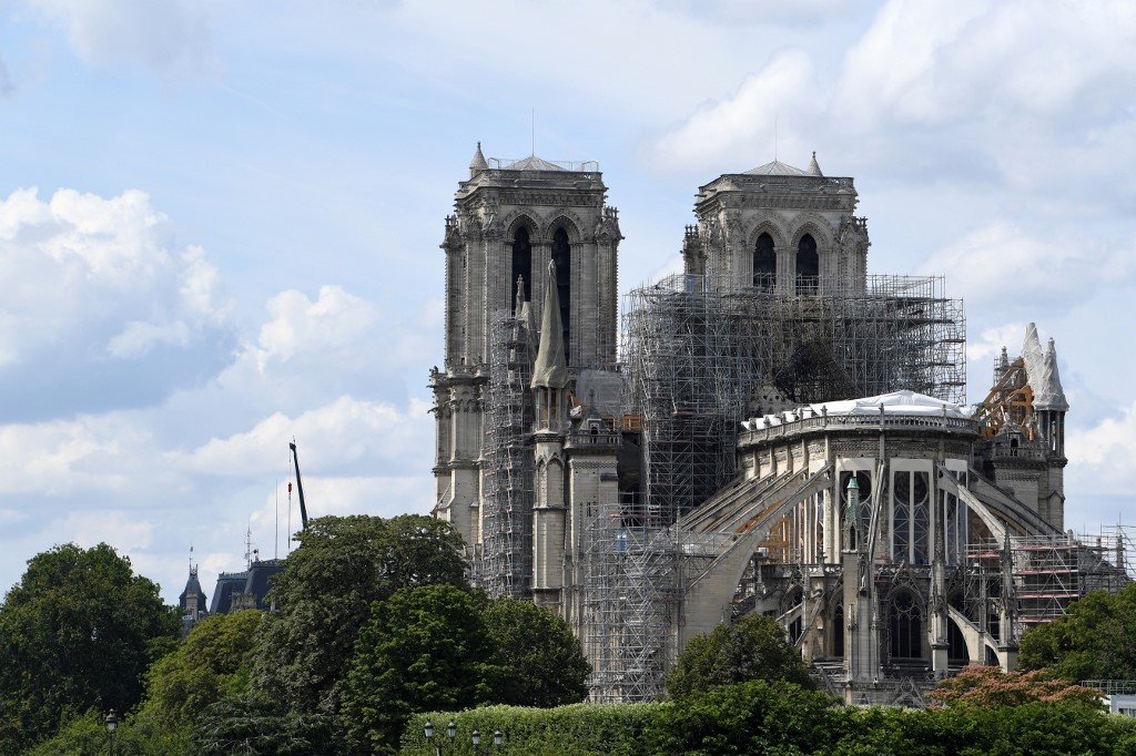 Parlamento francés aprueba proyecto de ley para la restauración de Notre Dame
