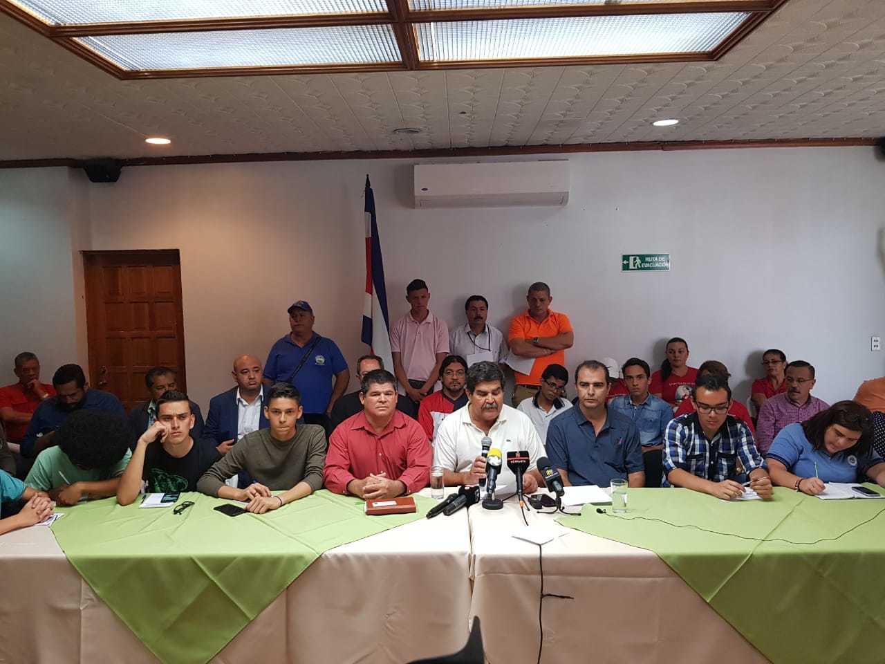 Empresarios piden disolver ANEP: ‘Albino Vargas no puede seguir mandando en este país’