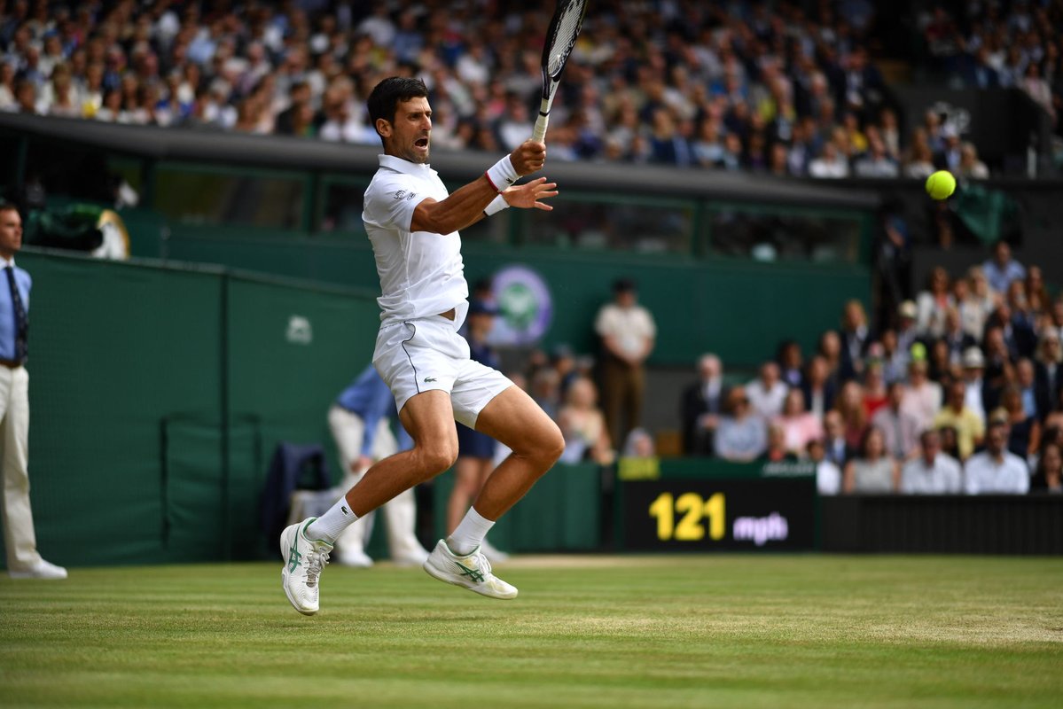 Djokovic gana su quinto Wimbledon en final épica contra Federer