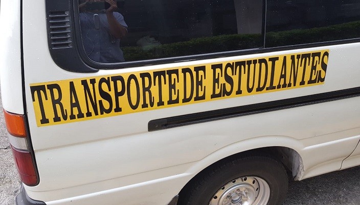 Transportistas de estudiantes piden que CTP otorgue permisos temporales para trasladar trabajadores
