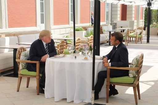 Almuerzo “improvisado” entre Macron y Trump para romper el hielo antes del G7