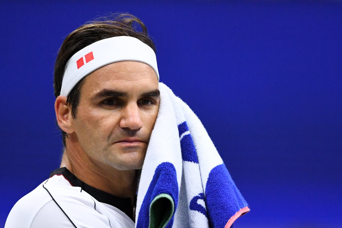 Federer se mete en octavos del US Open sin sudar