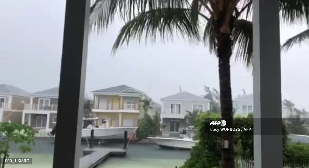 Consulado costarricense en Miami mantiene en alerta a ticos por huracán Dorian