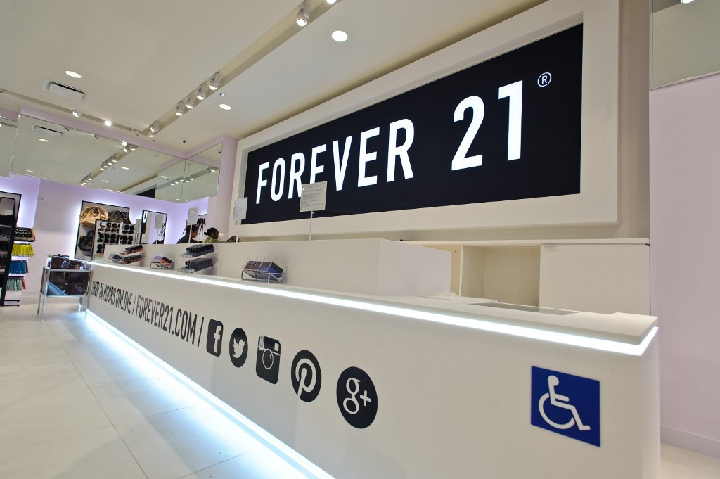 Firma estadounidense de moda Forever 21 presenta pedido de quiebra voluntaria
