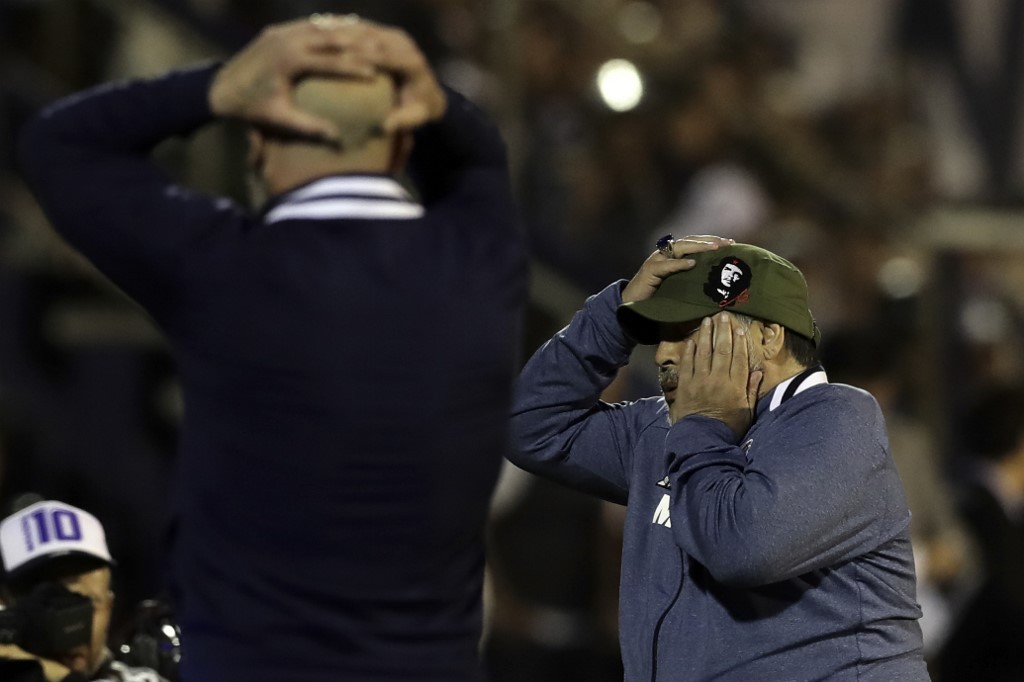 Gimnasia de Maradona se hunde tras derrota ante River