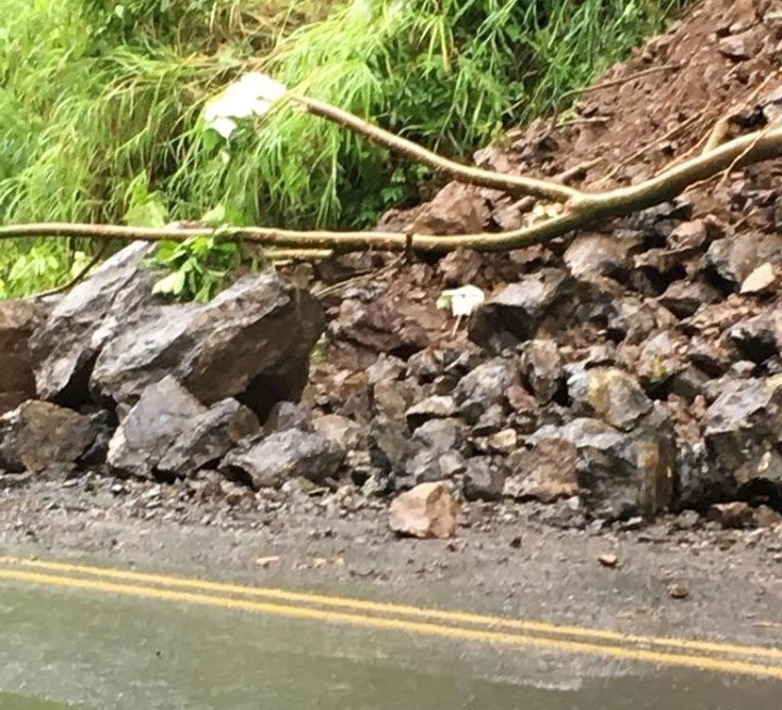 Derrumbe afecta paso por Ruta 34 entre Villa Caletas y Quebrada Ganado