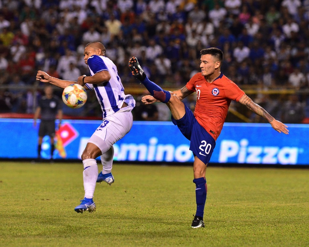 Honduras vence a Chile 2-1 en San Pedro Sula