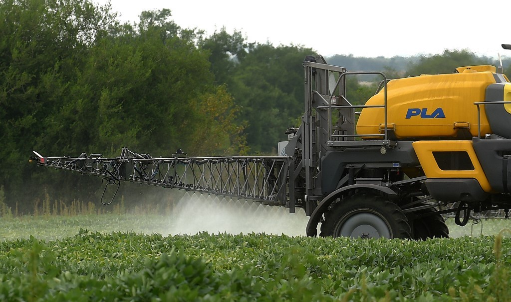 Defensoría pide a Salud emitir alerta sanitaria por uso de herbicidas