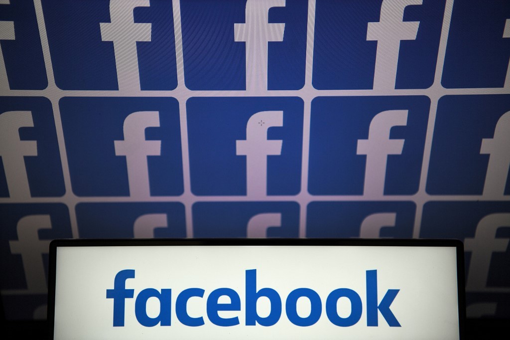 Lanzan investigación antimonopolio contra Facebook por “asfixiar a la competencia”