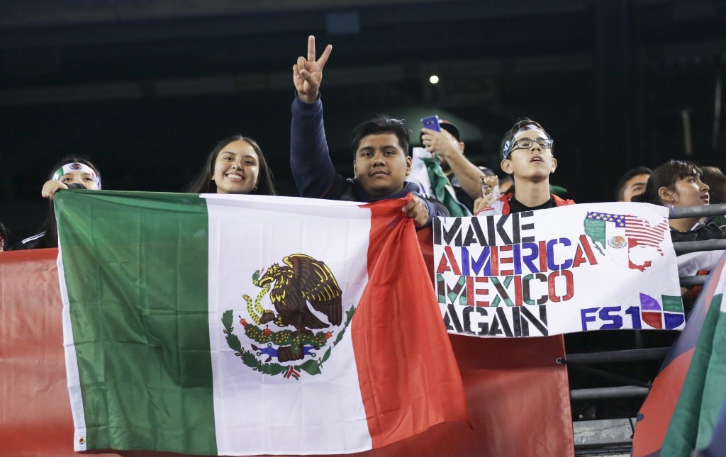 México hará una campaña contra la homofobia para evitar sanciones más severas de FIFA