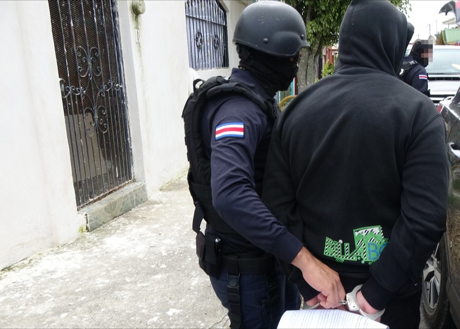 Caen policías y exoficial que ayudaban a banda a traficar cocaína a Nicaragua y Guatemala