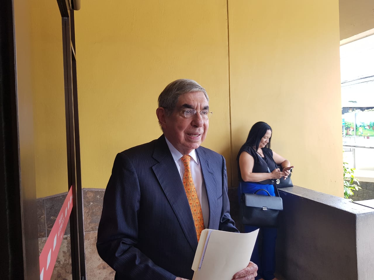 Óscar Arias fue sobreseído por segunda vez por caso Crucitas