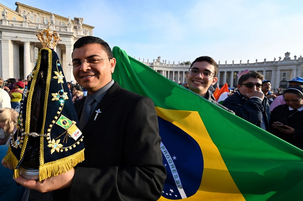 El papa canoniza a la primera santa brasileña