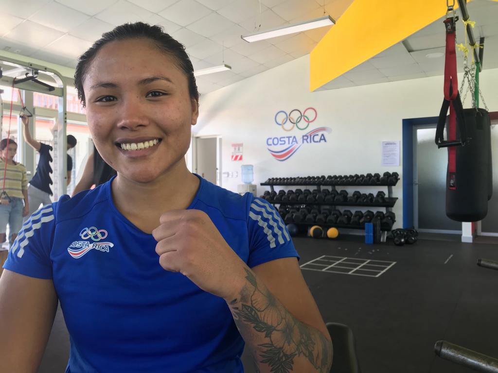 Boxeadora Juliana Rodríguez venció una hernia y vuelve a los combates
