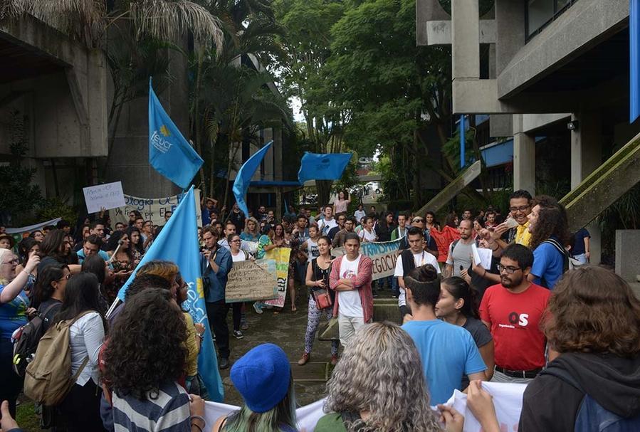 Estudiantes de universidades públicas marcharán a Casa Presidencial