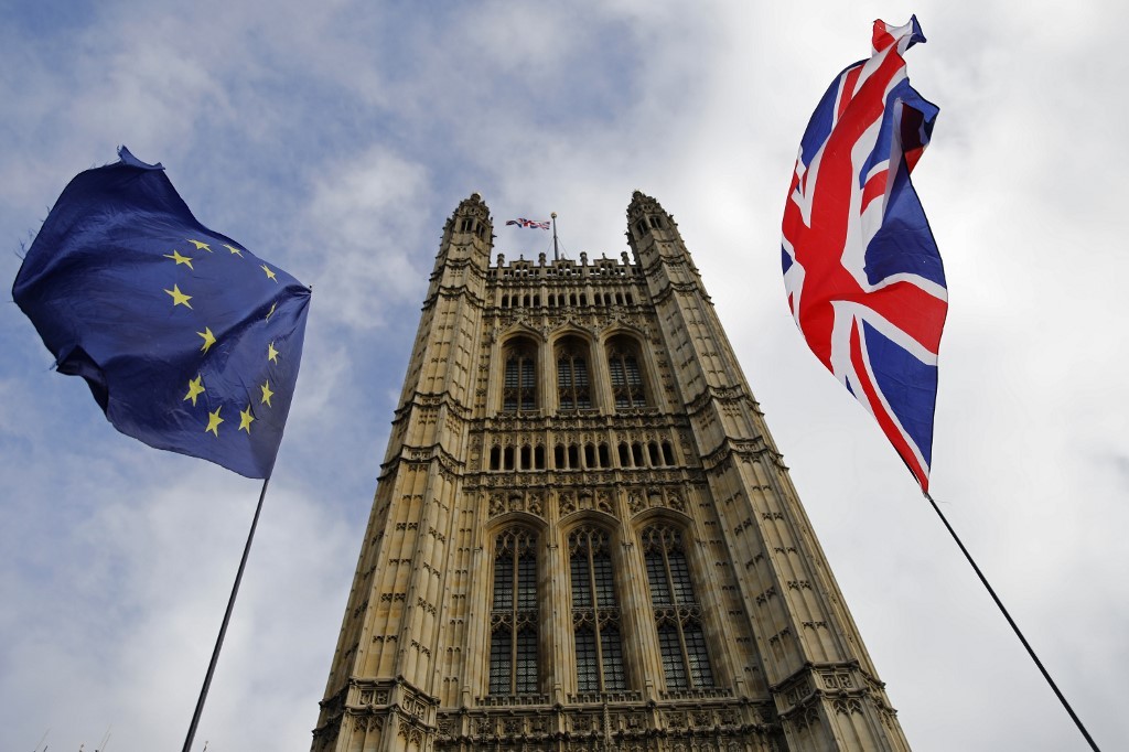 Reino Unido y UE alcanzan un acuerdo de Brexit que suscita dudas en Londres