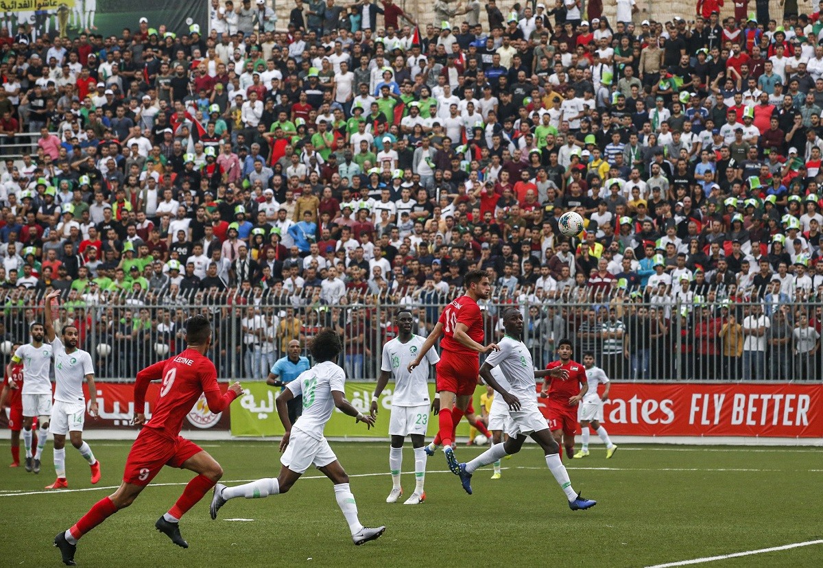 El fútbol supera la guerra: Arabia empata con Palestina, tras verse las caras por primera vez en Cisjordania