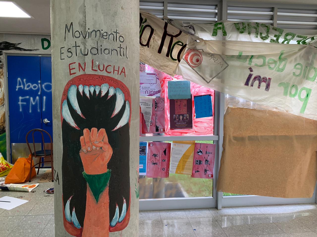 UCR evaluará grafitis y daños realizados por estudiantes en edificios que aún no le pertenecen