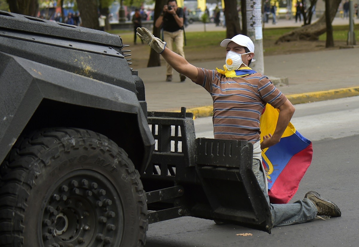 Ola de protestas sociales persiste en Ecuador: ya deja un muerto