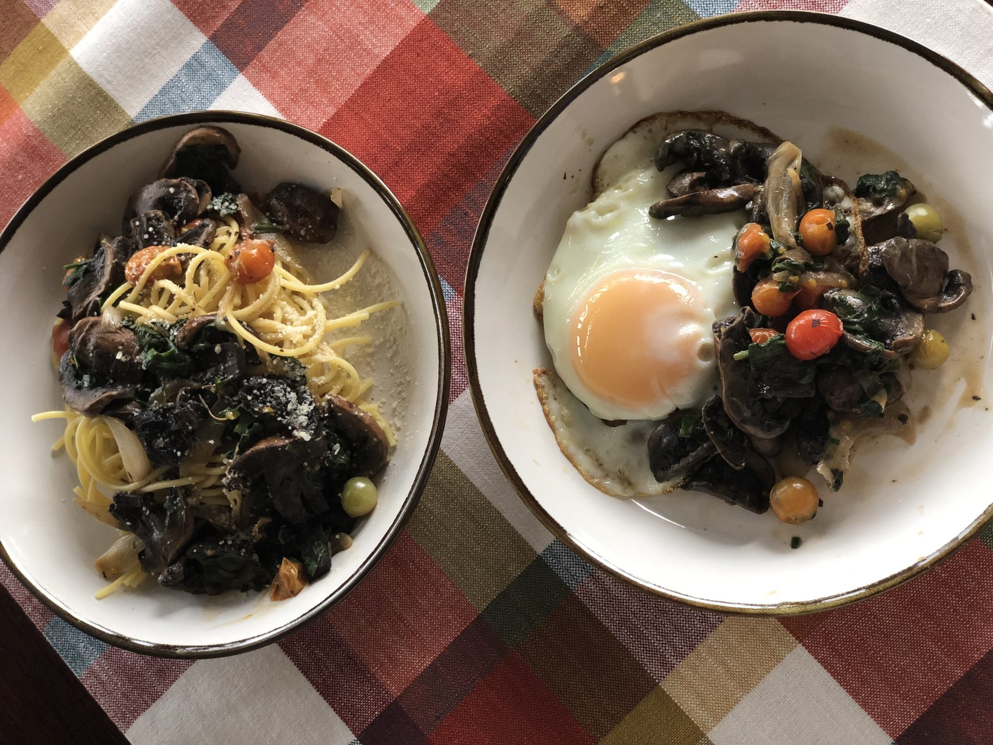 Cocinar en Casa: Salteado de hongos y espinacas