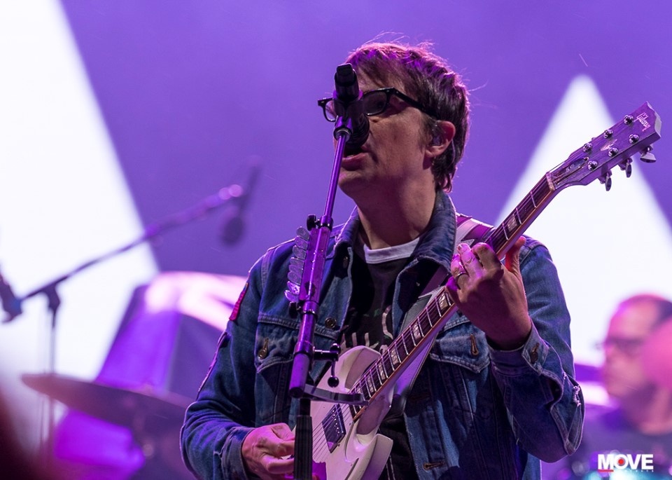 Weezer abrió el concierto de Foo Fighters por encima de atrasos y problemas técnicos