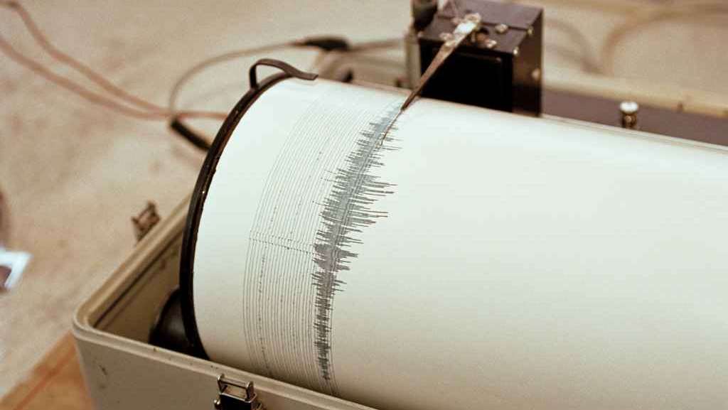 Tres sismos de magnitudes 5,8, 5,6 y 5,2 movieron la Zona Sur este viernes