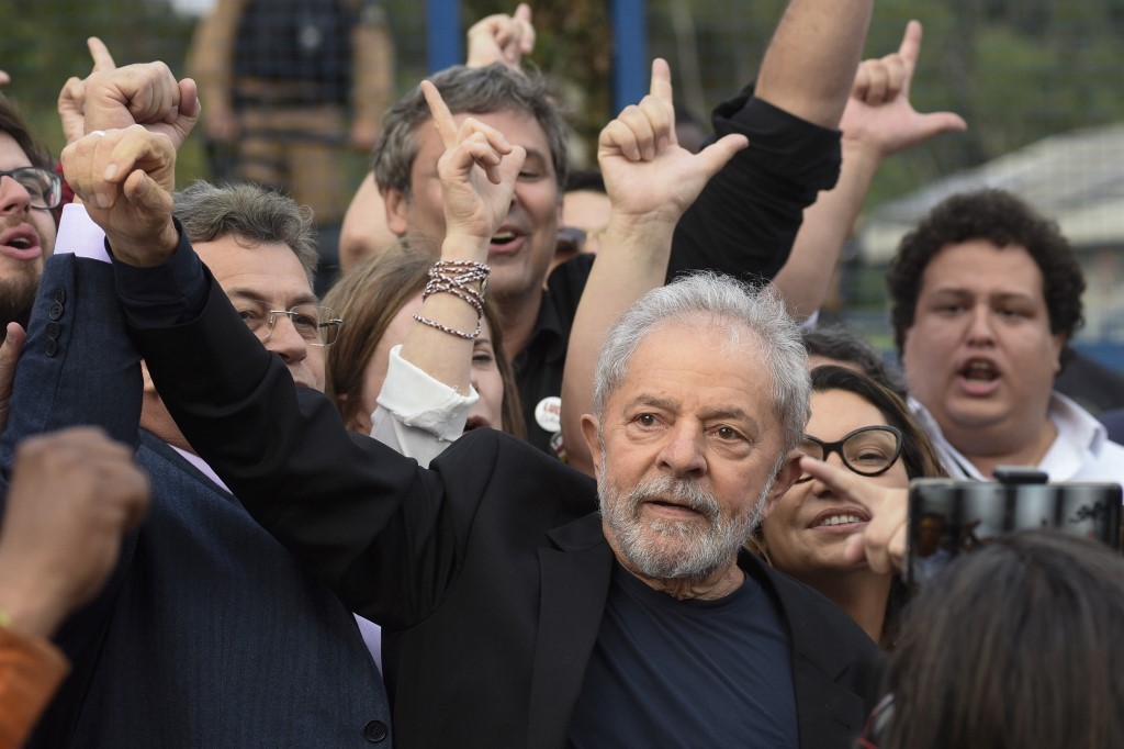 Revés judicial para Lula después de su liberación: elevan su condena