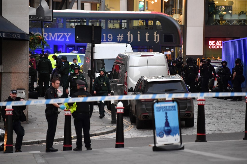 Ataque con cuchillo en puente de Londres se salda con dos muertos y el asaltante muerto