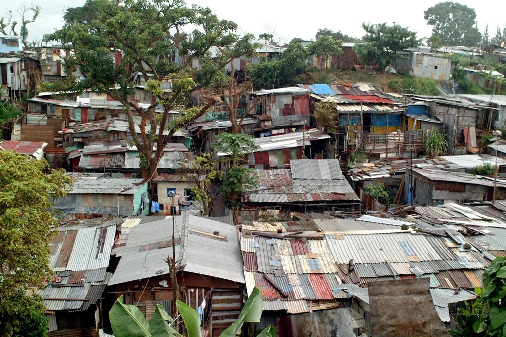 Pobreza sube rápidamente por pandemia: alcanza a 26% de los hogares de Costa Rica