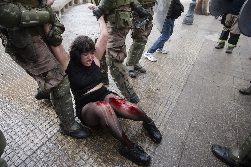 Enfrentamientos en Santiago tras nueva jornada de protestas
