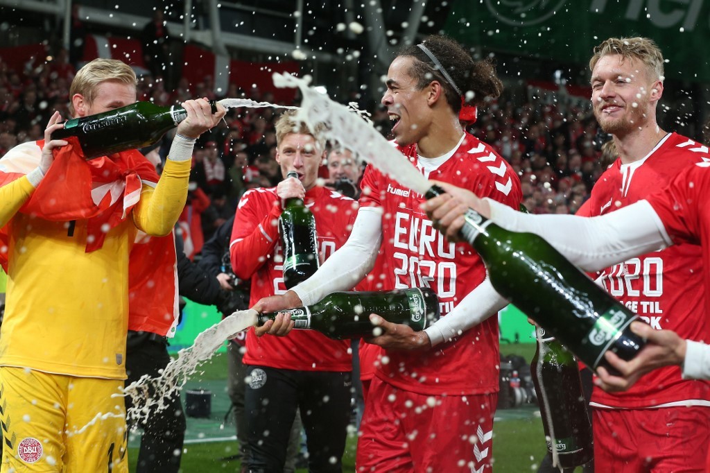 Dinamarca y Suiza cumplen el objetivo y estarán en la Eurocopa