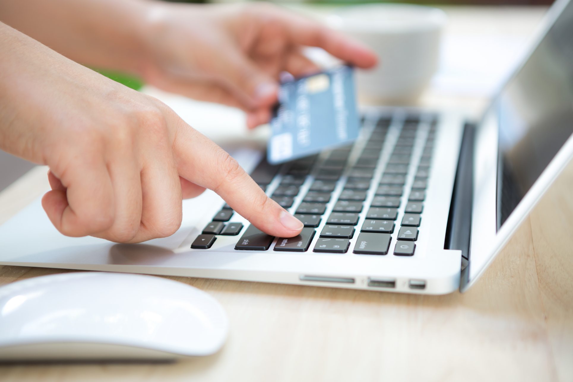BAC Credomatic anuncia que 3 pagos mínimos de tarjetas de crédito se trasladarán a 36 cuotas mensuales