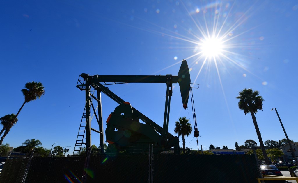 Precio de un barril de petróleo se hunde debajo de los $2 en Nueva York