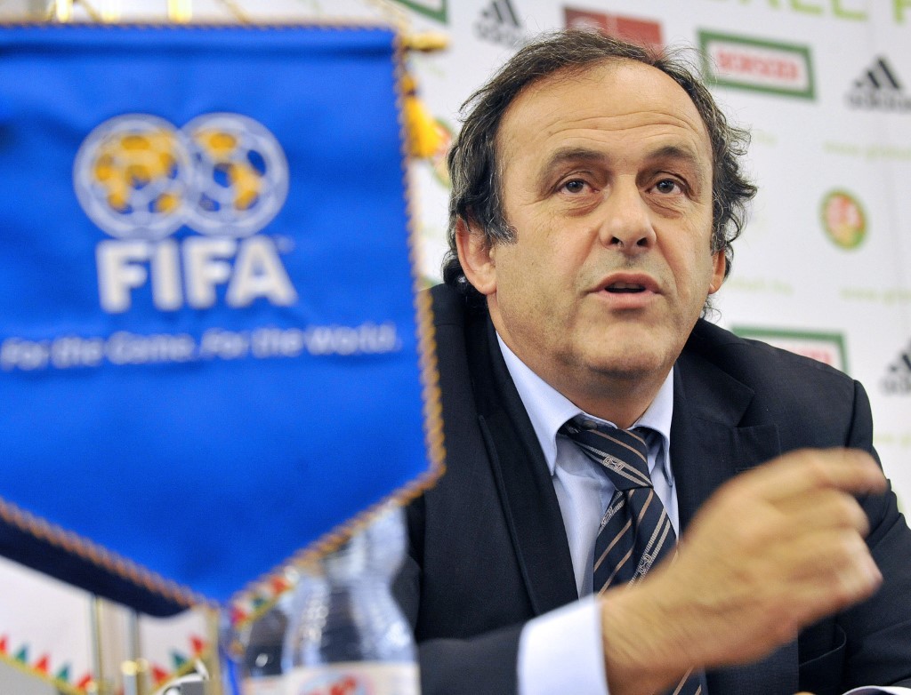 FIFA planea acudir a la justicia para recuperar de Platini dos millones de francos suizos