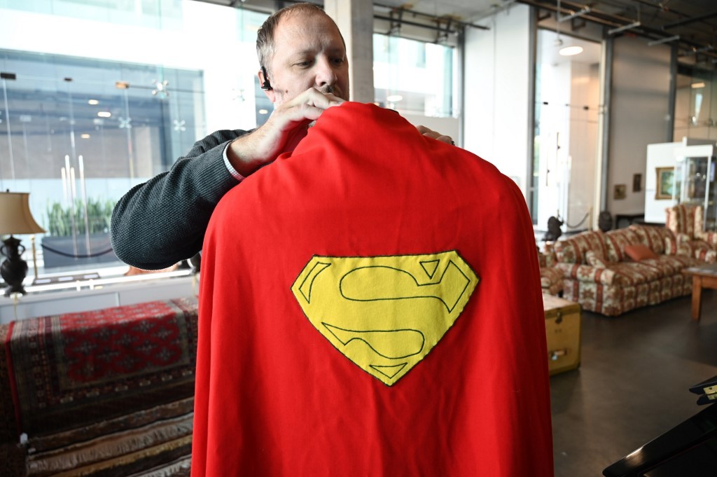 Subastan capa de Superman por casi $200.000 en Hollywood