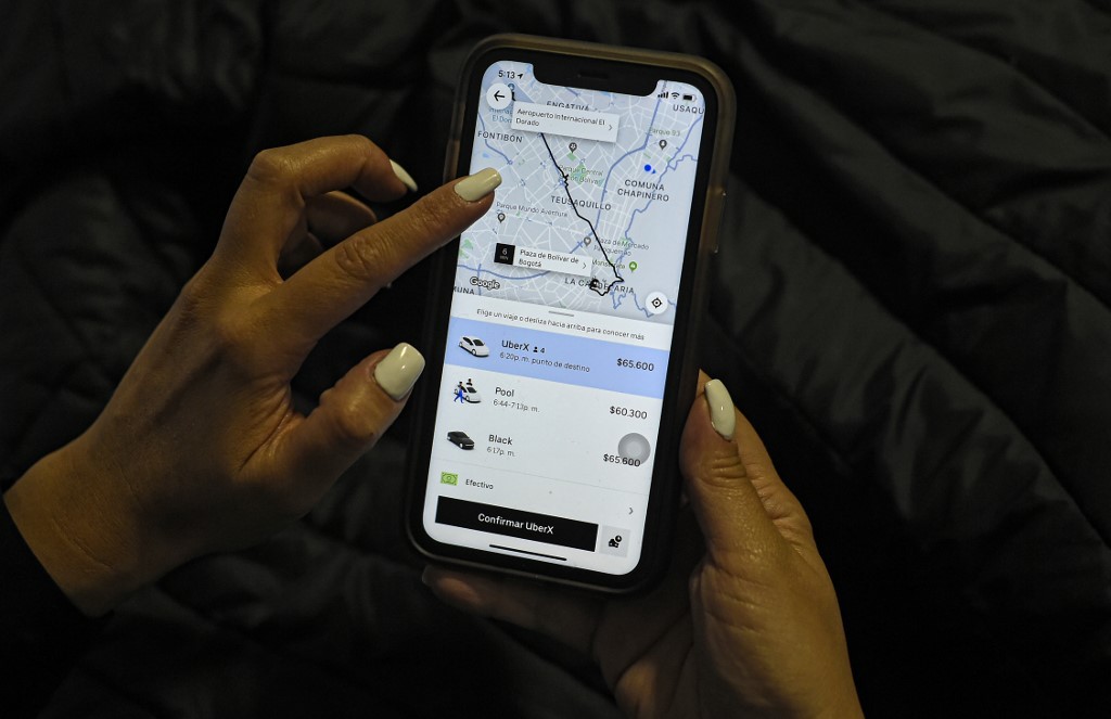 Colombia ordena a Uber suspender actividades