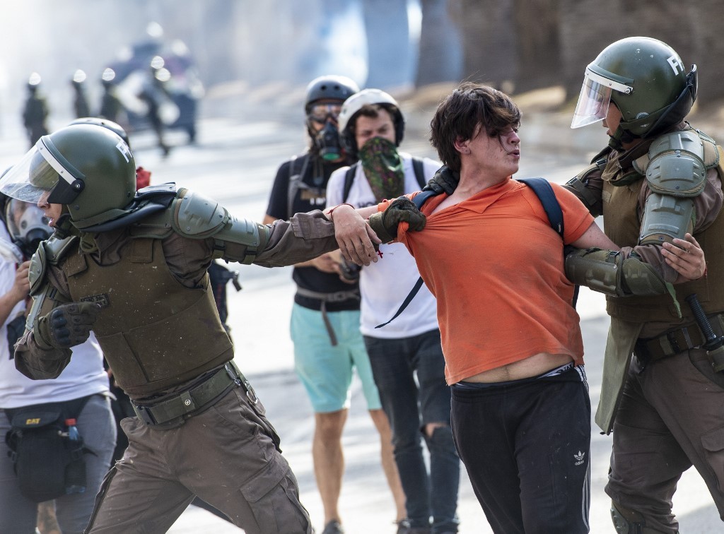 ONU denuncia “elevado número” de violaciones de derechos humanos por parte de policía en protestas en Chile